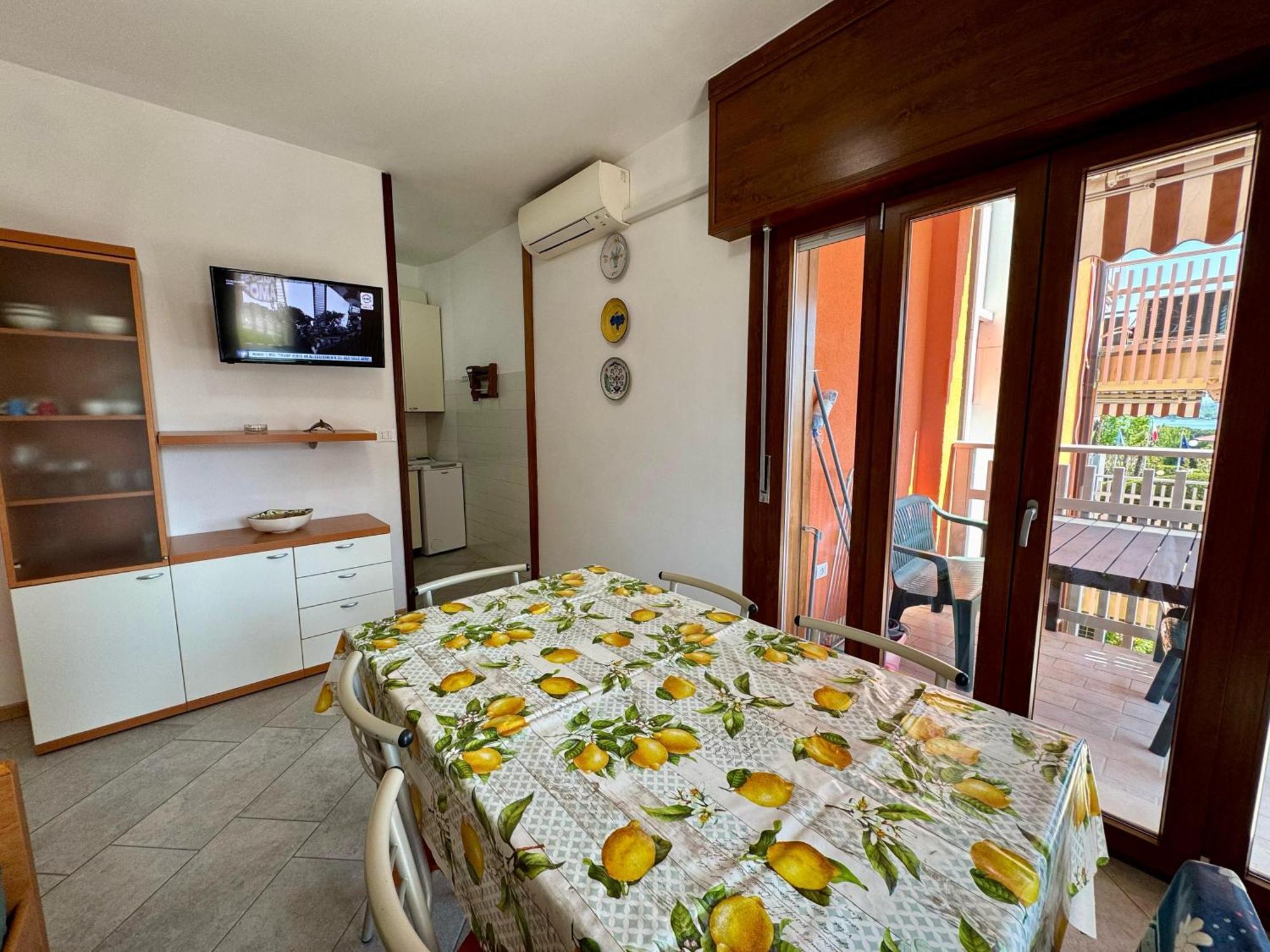 Easy Apartments Peschiera Peschiera del Garda Exterior foto